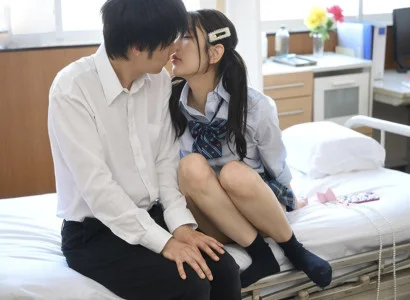 Đứa nam sinh yếu đuối bị địt bởi khoa khôi giữa lớp